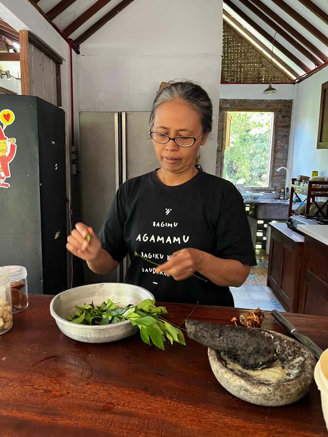 From Garden to Table: Indonesian Cooking Class in Yogyakarta - Hands-on cooking for real: what you’ll do during the class