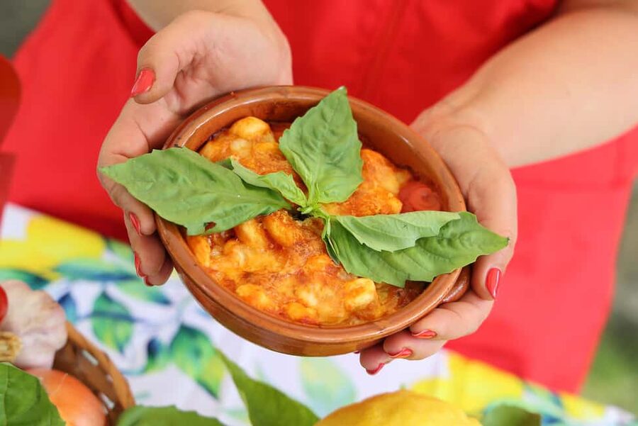From Sorrento to Meta: cook with a local family and enjoy the garden!! - Drinks, coffee, and limoncello: why it changes the value
