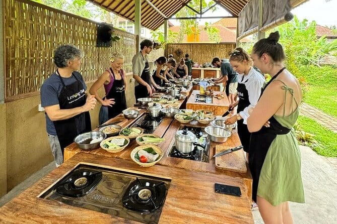 From Ubud: Authentic Cooking Class Visit Traditional Market - Dietary Options and Private Group Comfort