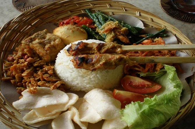 From Ubud : Ubud Balinese cooking class with Market tour - Ubud Pickup, Timing, and How the Day Actually Flows