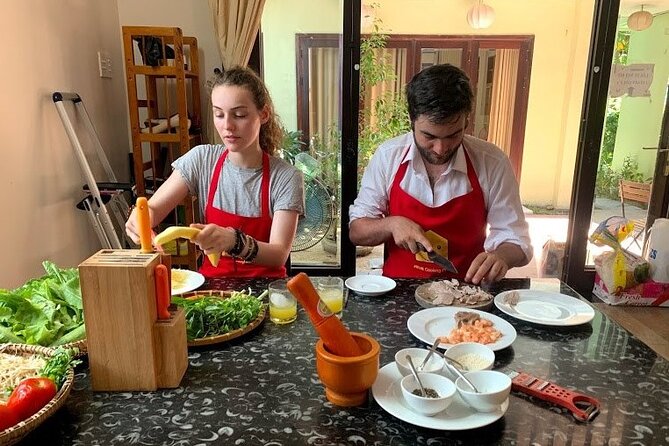 Full Day Da Nang Vietnamese Private Cooking Class Highlight Tour - What You Actually Learn About Spices, Herbs, and Vietnamese Traditions