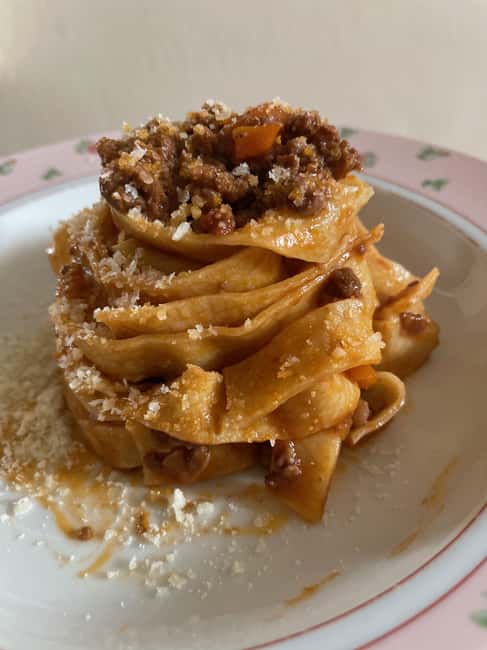 Funny cooking class with chef Antonino - Where to meet near the station and how to handle the third-floor walk