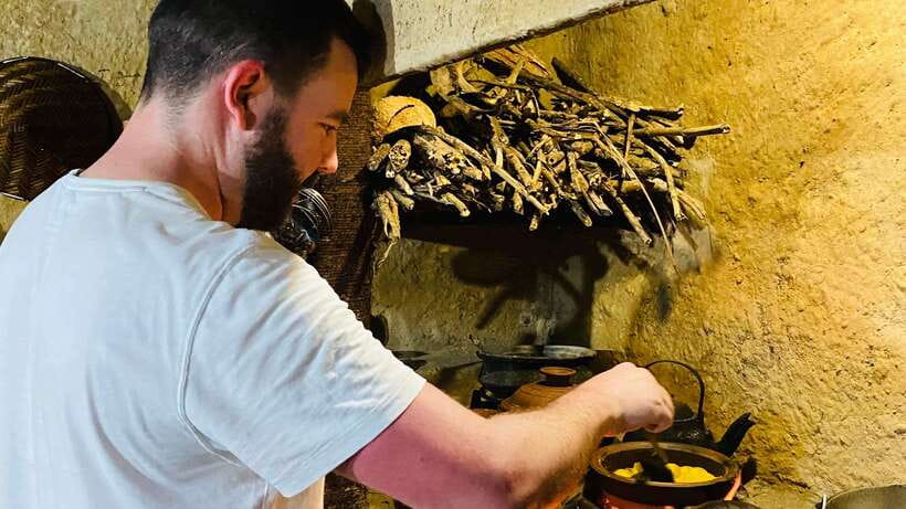 Galle: Cooking Class at a Local Home and Market Tour - What You’ll Cook: Curries, Coconut Sambol, and More