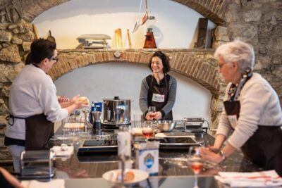Garda: Cooking Class with Dessert - Your 3 hours in Garda: what happens from start to finish