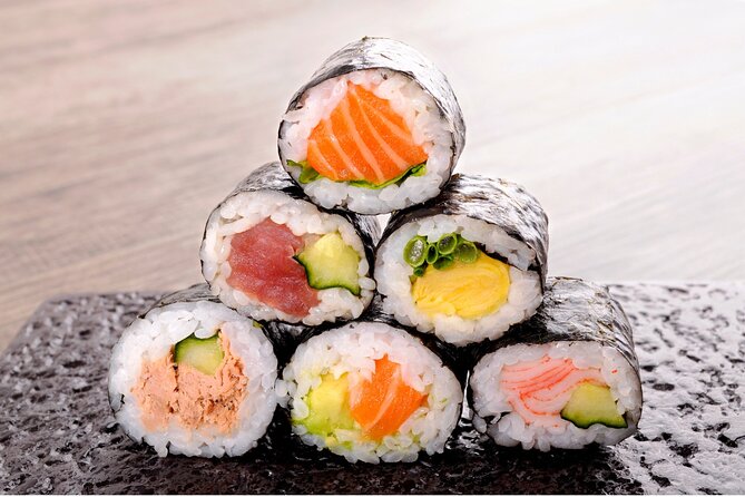 Giant Sushi Cooking Class: Make a 1.5m Sushi Roll in Tokyo - What you make: a 1.5m sushi maki, not a snack-size roll