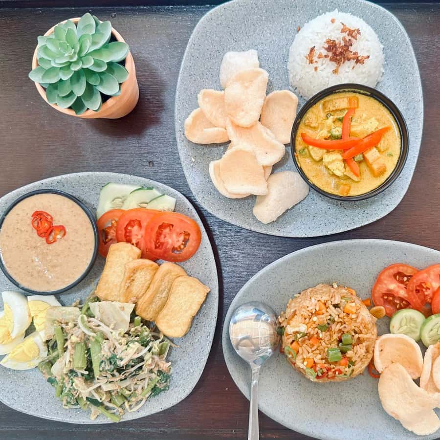 Gili air: Kaktus traditional cooking class - Meet Your Instructor and Learn the Traditional Moves