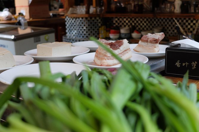 Half-Day Chengdu Cooking Class with a Local Market Visit - Who should book this Chengdu Sichuan cooking class?