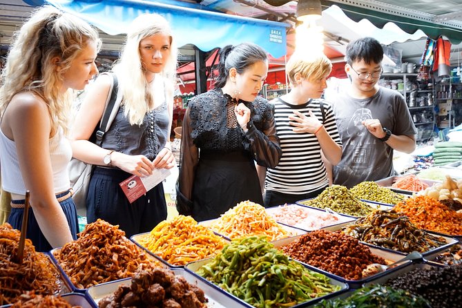 Half-Day Chengdu Cooking Class with a Local Market Visit - Tea, then the wok: the flow makes it stick