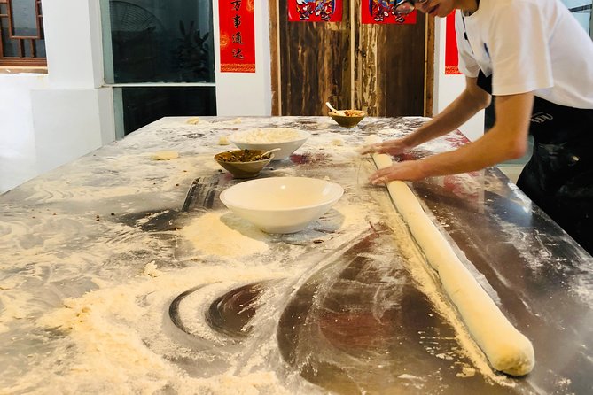 Half day Chengdu Dumpling Class: Make from Scratch - Small details that make the difference