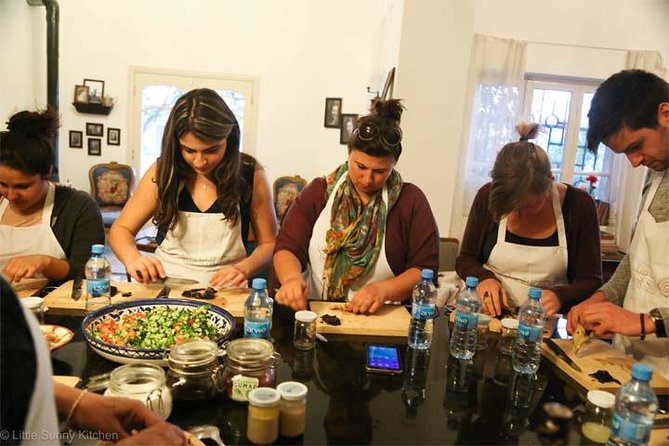 Half Day Cooking Class Experience with Amman Panoramic Tour - What you’ll actually make (and eat) from starters to coffee