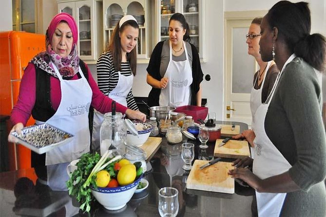 Half Day Cooking Class Experience with Amman Panoramic Tour - The teachers: step-by-step help in a small group