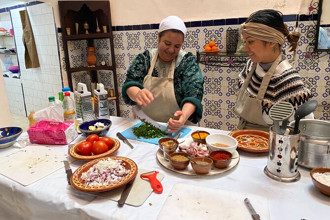 Half-Day Cooking Class with Local Chef Laila in Marrakech - Who Actually Teaches: Laila, Hamza, and Family-Style Instruction