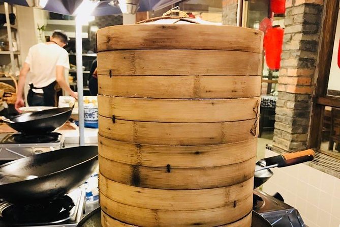 Half-Day steamed Buns Cooking Class with a Local Market Visit - Stop 1: Chilli Cool China and the pre-market warm-up