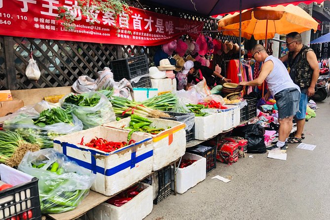 Half-Day Xi'an Biang Biang Noodles Cooking with a Market Visit - The Muslim Quarter spice market: your flavor cheat sheet