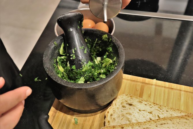 Hands on Portuguese Cooking Class in Lisbon - Entering Compadre Cooking School: What Makes It Feel Like Lisbon