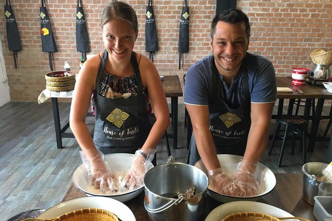 Hands on Thai Cooking Class and Market Tour - House of Taste Thai Cooking School: what this 3.5 hours feels like