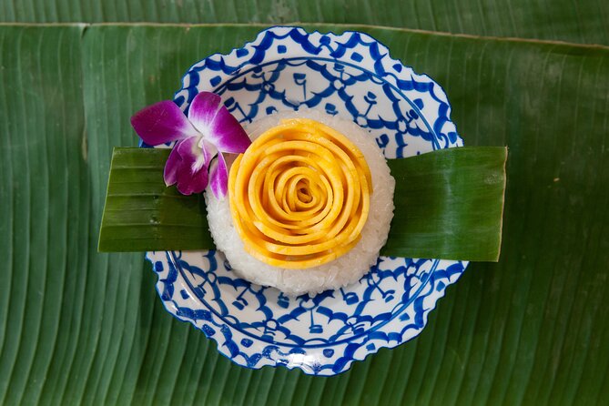Hands-on Thai Cooking Class & Market Tour in Sukhumvit - Where to meet in Sukhumvit (and how to avoid the usual time-waster)