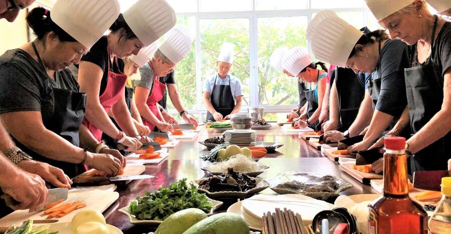 Hanoi: Old Quarter Market Tour and Cooking Class with Meal - Key things that make this Hanoi class worth your time
