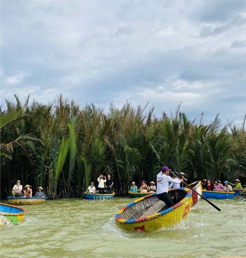Hoi An: Basket Boat with Lantern-Making & Cooking Class Tour - Hands-on Vietnamese cooking with a local chef: from market picks to Cao Lau noodles