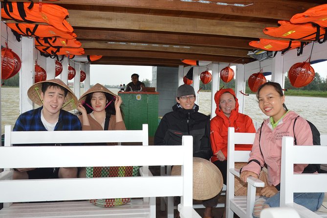 Hoi An Cooking Class and Basket boat tour - Market Shopping in Hoi An Sets Up the Whole Meal