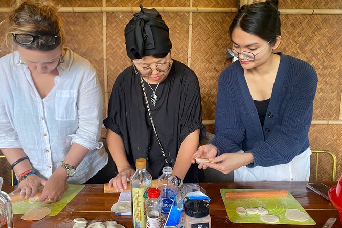 Hoi An Cooking Class - Traditional Chinese Dumpling - Arriving at Bong Farm Restaurant and Getting Started