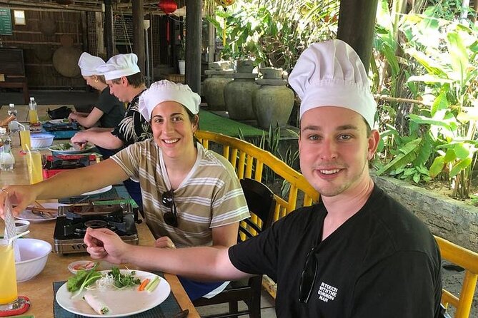 Hoi An Cooking Class with Local Chef - Cam Thanh Start: Getting Oriented in the Hoi An Neighborhood