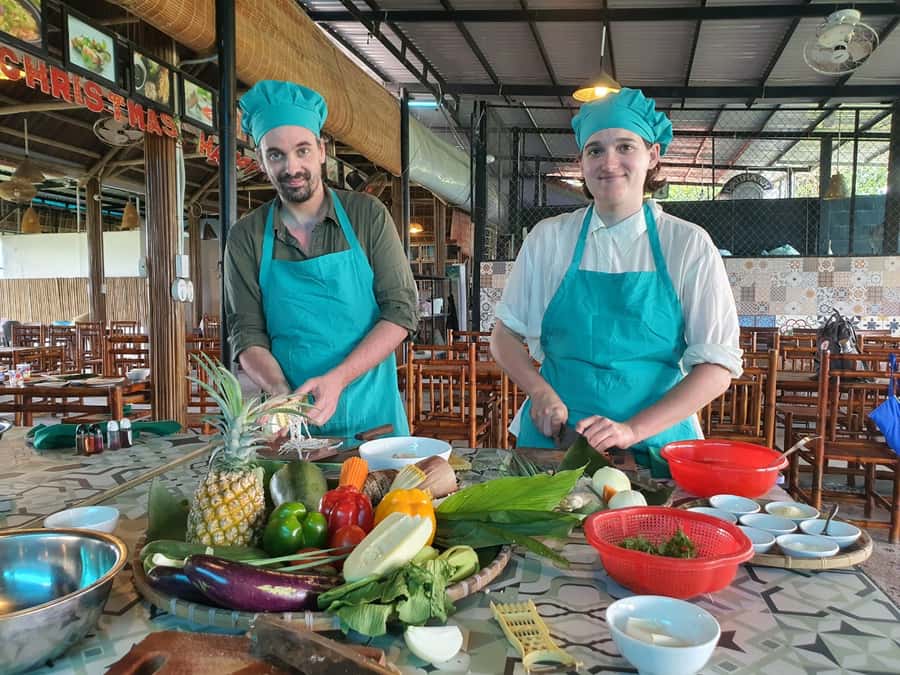 Hoi An Cooking Class With Market and Bamboo Basket Boat Tour - Practical tips that make the day smoother