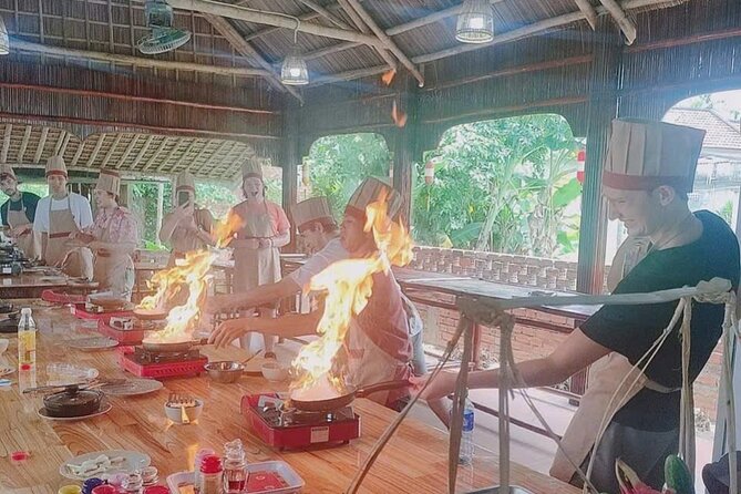 Hoi An Cooking Class with Market Visit - Welcome drink, then cook in a real classroom setting