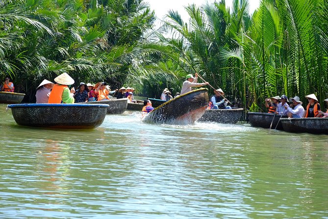Hoi An Countryside bike tour, Basket boat and Cooking class - Lunch and what you’ll likely eat: Vietnamese staples with local touches