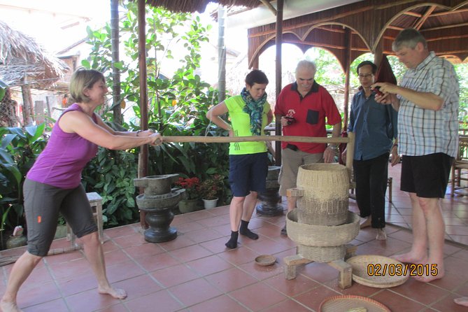 Hoi An countryside biking - Basket Boat - Vegetable village - Local home Cooking - Getting started at Hoi An Eco Tourism (8:30 am rhythm)