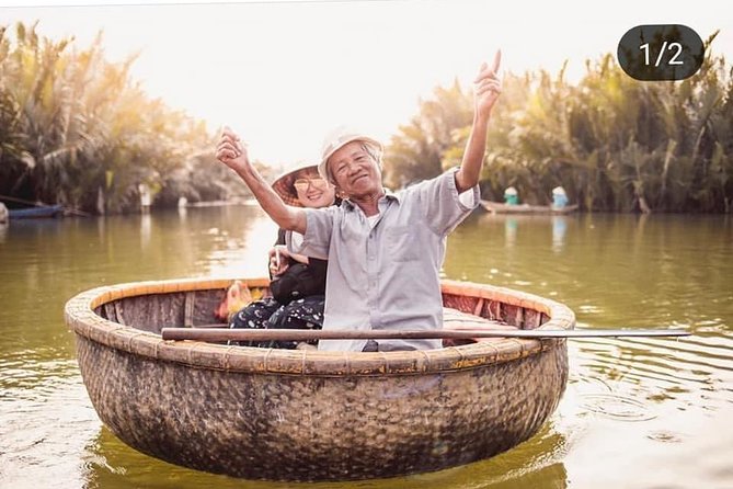 Hoi An/Da Nang: Vegetarian Cooking Class & Basket Boat Ride - Timing and Group Size: A Small Team Helps