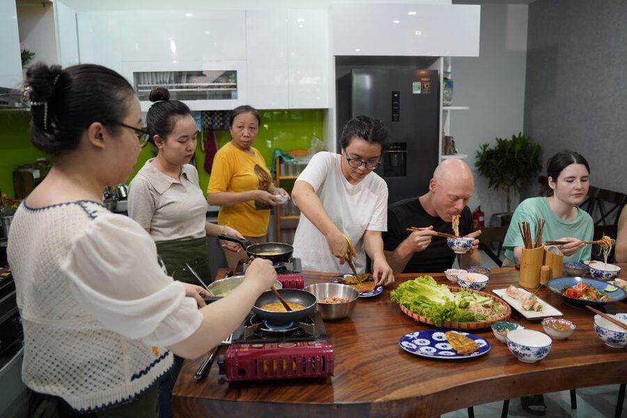 Hoi An/Da Nang: Vietnamese Cooking Class with Transportation - Key highlights at a glance