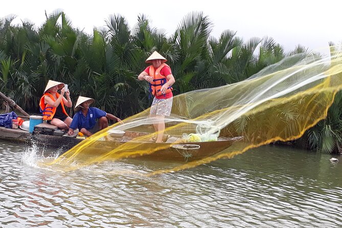 Hoi An Eco Tour Cooking Class & Fishing (Local market,basket boat,learn cooking) - Traditional Fishing on Bamboo Basket Boats (Net and Crab)