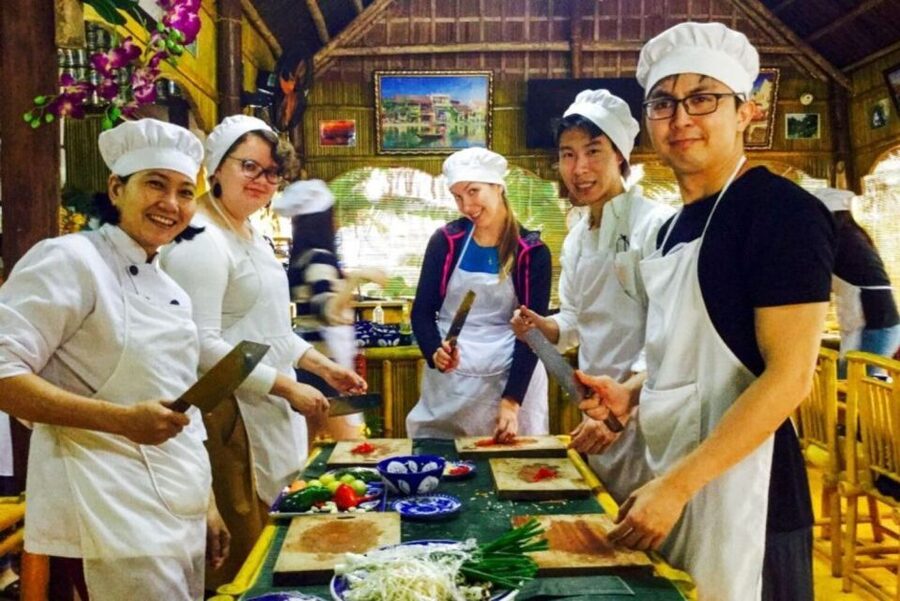Hoi An: Traditional Cooking Class & meal w Cam Thanh Family - Cooking Four Hoi An Classics: What You’ll Make and Why It’s the Right Mix