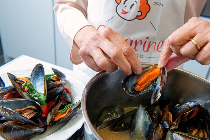 Home Cooking Class & Meal with a Local in Messina - Safety and Comfort in the Home Kitchen