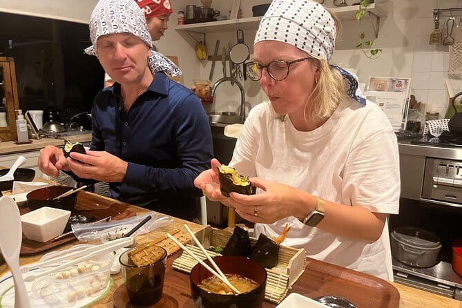 Home Made Onigiri and Matcha Cooking Class in Hiroshima - Getting to the meeting point near Peace Park