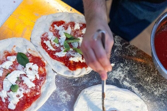 Home Made Pizza Cooking Class in Tuscany with small group - Where the meeting point fits into your day