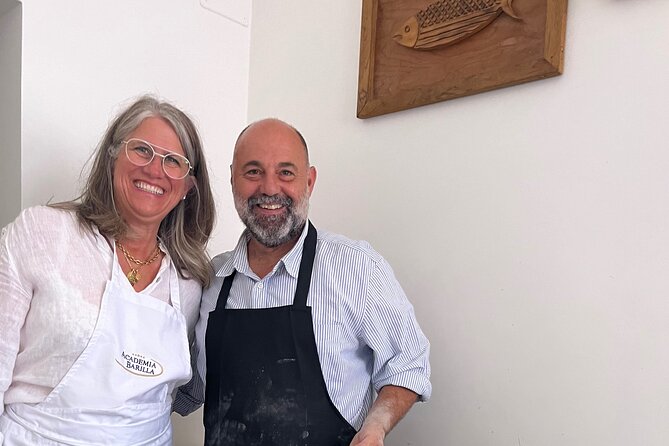 Homemade pasta Cooking Class & Home Restaurant in Rome - Cooking Fresh Pasta: Rolling, Cutting, and Timing