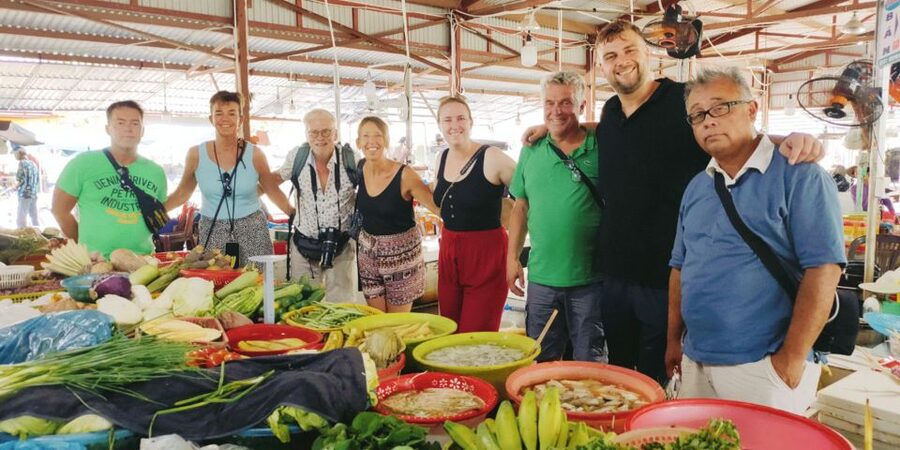 Hue: Vietnamese Cooking Class in Local Home & Market trip - Lunch or Dinner: Eating Your Own Work