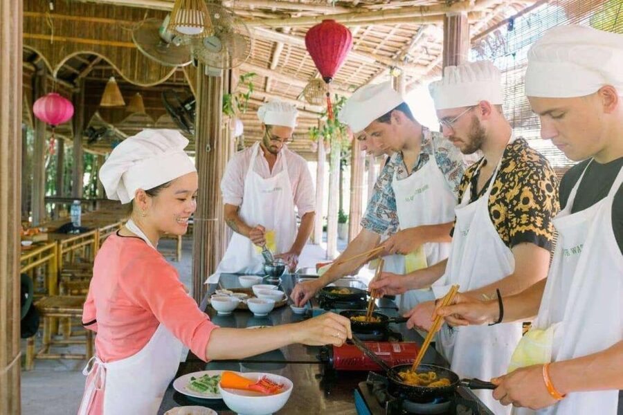Hue: Vietnamese Cooking Class in Local Home & Market trip - From Imperial City Area to a Local Kitchen