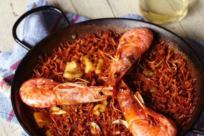 Interactive Paella & Market: Bottomless Wine & Rambla Views - The Chef’s Paella Workflow: From Prep Jobs to Real Technique