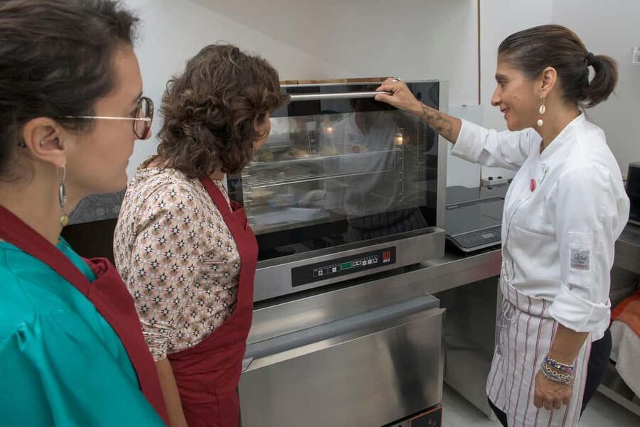 International aperitif + cooking class in Italian - What to bring (and what to avoid)
