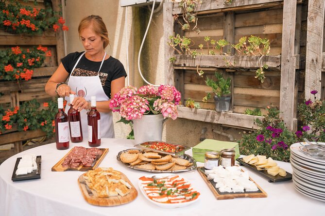 Irpinia Tour of the Vineyards, Cooking Class and Wine-Tasting - Lunch and the wine flight: Taurasi DOCG plus a full red-and-white tasting