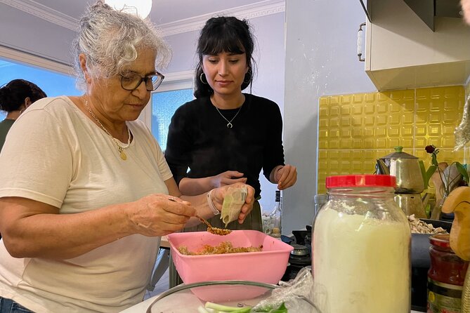 Istanbul Vegan/Vegeterian Cooking Class with Locals at Home - A Vegan Cooking Class in Istanbul That Feels Like an Invitation