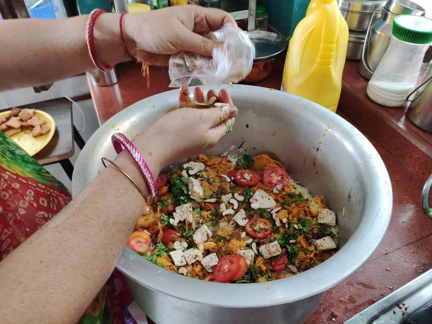 Jodhpur 9 Dishes Cooking Class Experience pickup and drop - The Meal Setup: Tea, Lassi/Chai, Dessert, and What You Actually Taste
