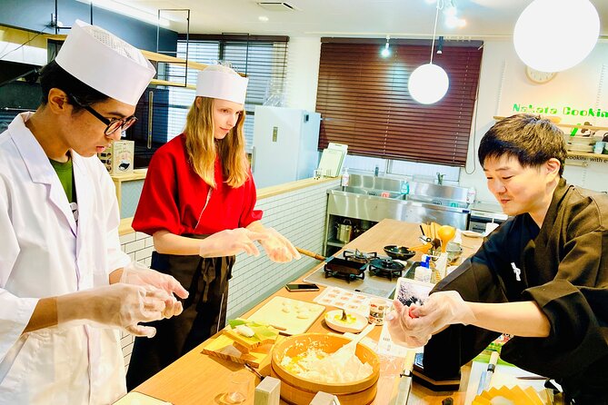 Kanazawa: Sushi & Japanese Cooking Class at a Historic School - Key highlights you’ll feel right away