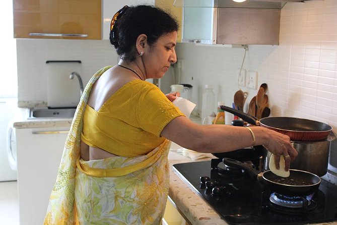 Kerala Cooking Class with Charming Freeda in her Kochi Home - Getting to the meeting point near Thevara