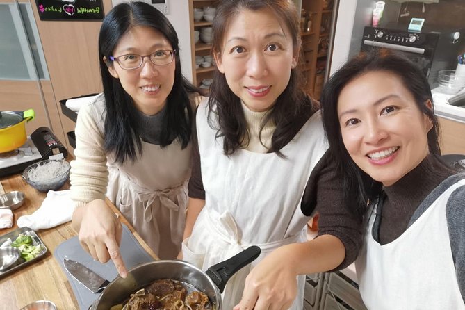 Korean cooking class in Haeundae, Busan - What you actually make: bibimbap, seaweed soup, and pancakes
