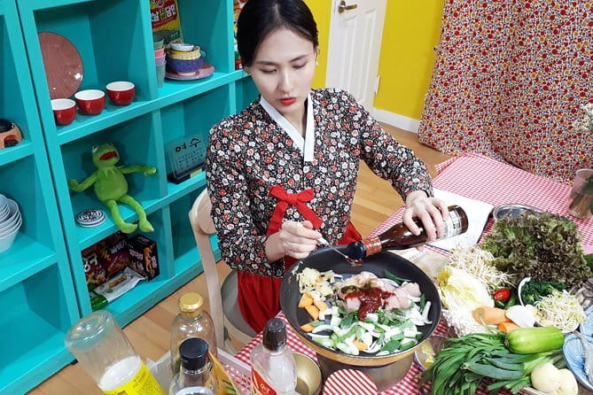 Korean Cooking Class with Grocery Shopping at Seoul Local Market - The 3-hour flow: what you’ll do and how to not feel rushed