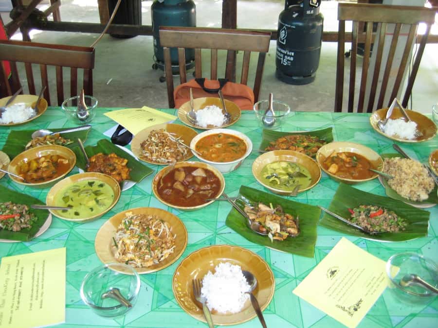 Krabi: Morning/Afternoon Thai Cooking Class at Ya's Cookery - Morning vs afternoon choices: how the dish menu works
